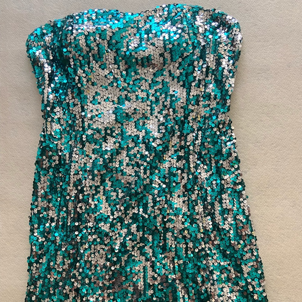 Super cute sequins dress